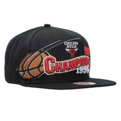 Caps Women Mitchell & Ness NBA Chicago Bulls 96 Champions Wave Snapback Cap 1082-CBUYYPPP-BLCK Black