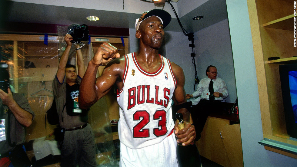 The Last Dance - what did MJ wear in his last season with the Bulls?